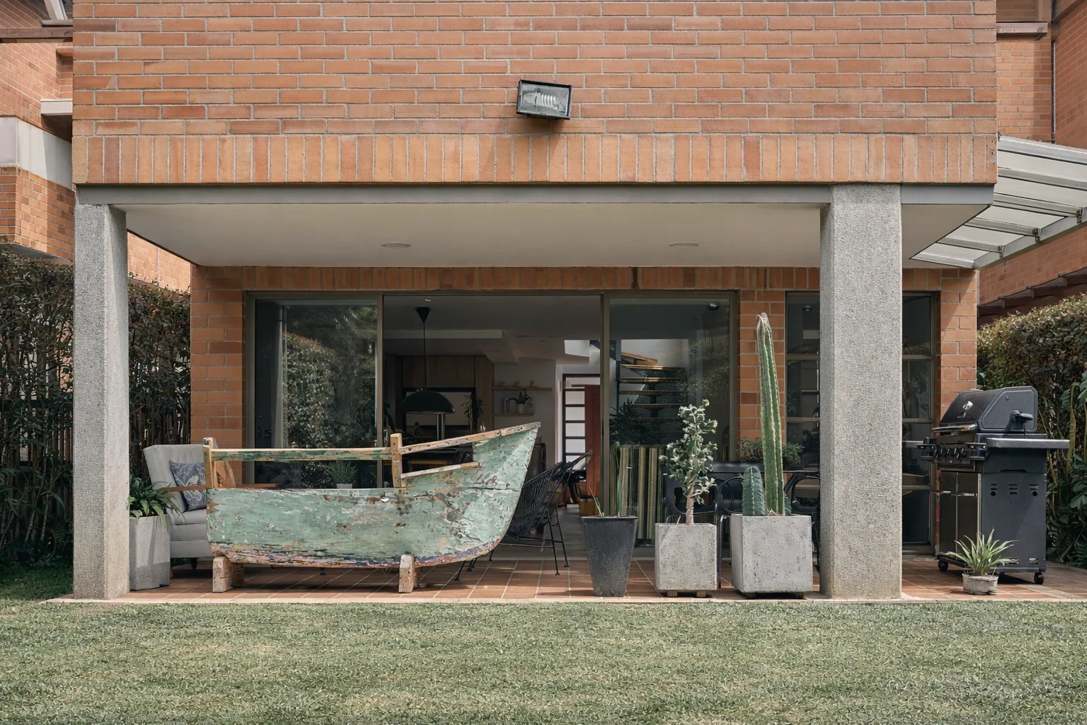 Rincon del Bosque interior design project image 11